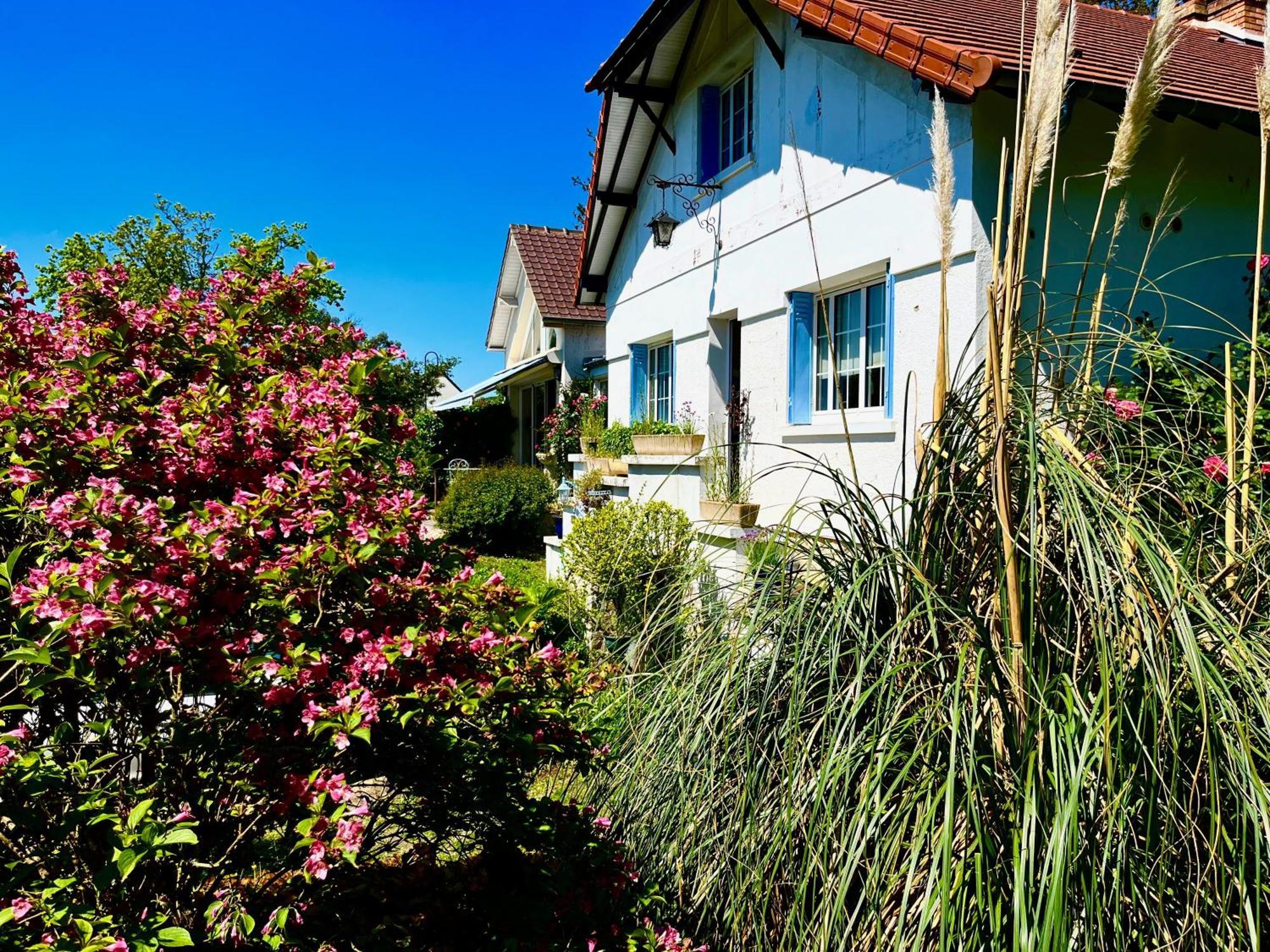 Le Jardin Enchante Hotell Giverny Exteriör bild